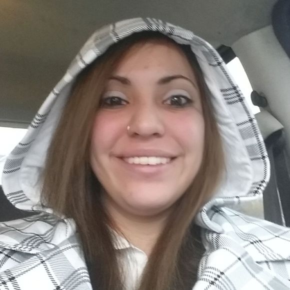 Profile Picture of Maleah Latting (@staystrong3ml) on Poshmark
