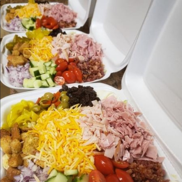 Profile Picture of Amy Richard (@amyrw408) on Poshmark