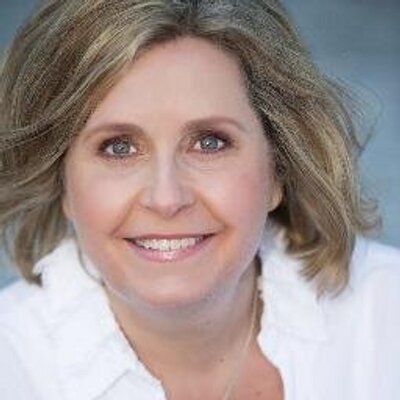 Profile Picture of Carolyn Ellis (@carolynellis) on Twitter