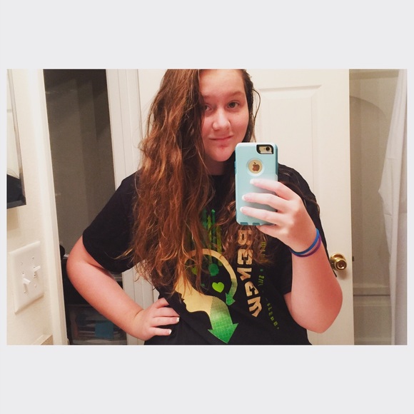 Profile Picture of Hayden Davis (@haydendavis200) on Poshmark