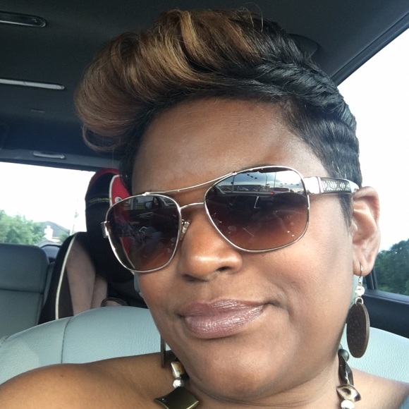 Profile Picture of Kim Boudreaux (@kimsue09) on Poshmark