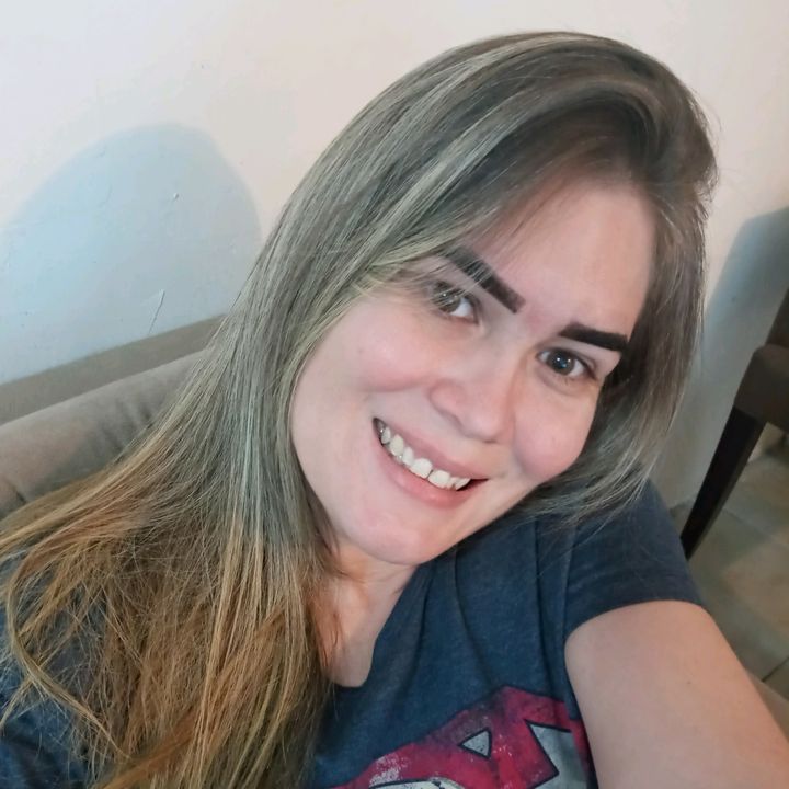 Profile Picture of Carol Sette (@carolvidalsette) on Tiktok