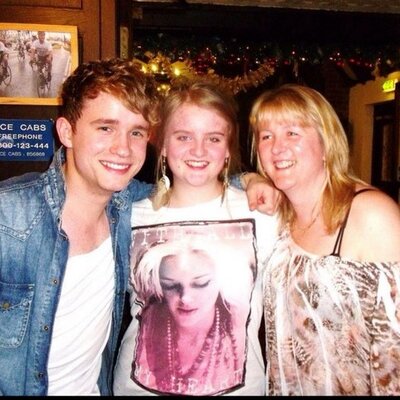 Profile Picture of Ang Rixton Fishwick (@angdancing) on Twitter