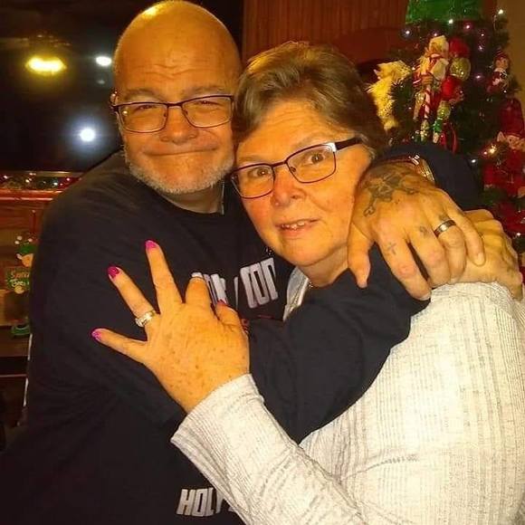 Profile Picture of Linda tim Helka (@lhelka) on Poshmark