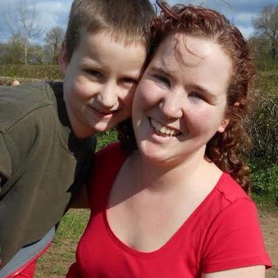 Profile Picture of Sylvia DeVries (@Sylvia1985LP) on Twitter