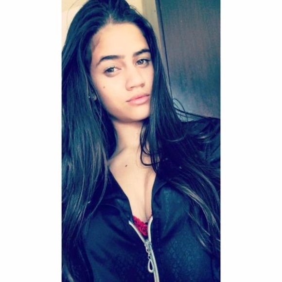 Gabriella Andrade - Poshmark Profile Picture of Gabriella Andrade (@gabriellaandrad) on Poshmark
