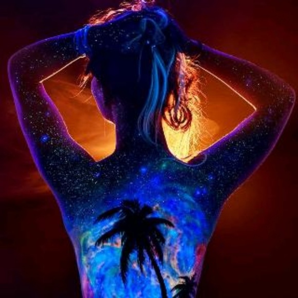 Profile Picture of Melissa Steinmueller (@missy8018) on Poshmark