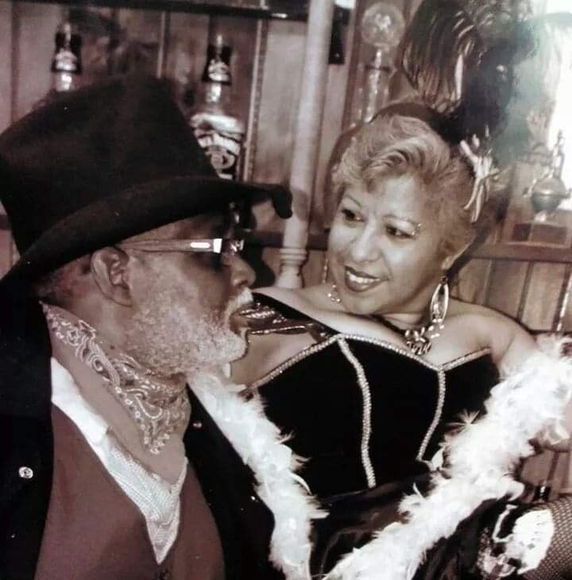 Profile Picture of Ana Avent (@agrimaldo668) on Poshmark