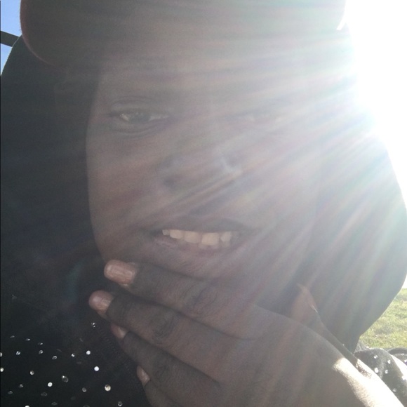 Profile Picture of Jasmine Snead (@jasminedenise28) on Poshmark