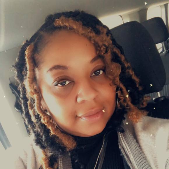 Profile Picture of Tracey Boyer (@tishaa1997) on Poshmark