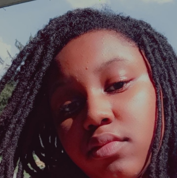 Profile Picture of Serenity Williams (@mixedbaby_15) on Poshmark