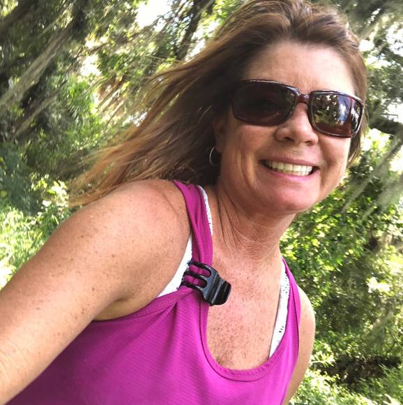 Profile Picture of Kim Kanada graff (@kimgym) on Poshmark