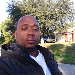 Profile Picture of Robert McNiel (@robert.mcniel.9) on Facebook