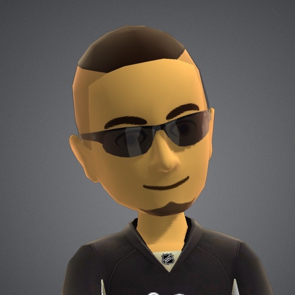 Profile Picture of David Gilliam (@dbgilliam) on Poshmark