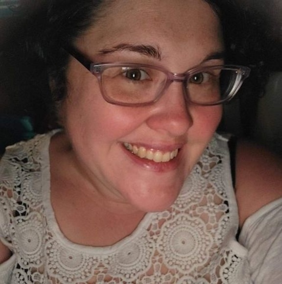 Profile Picture of Ariel Knight (@aaprilknight) on Poshmark