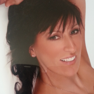 Profile Picture of Teresa Lambert (@MeTeeMe) on Twitter