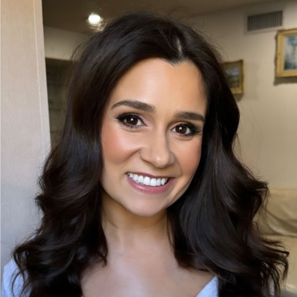 Profile Picture of Paige Kyriakos (@paige1693) on Poshmark