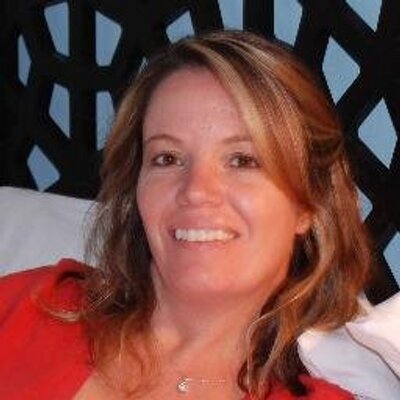 Profile Picture of Sharon Morrissey (@SharMorrissey) on Twitter