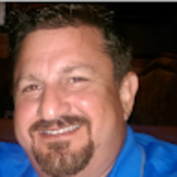 Profile Picture of Scott Hirschbein (@scotthirschbein) on Poshmark