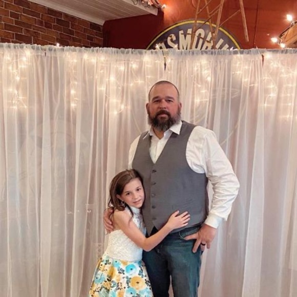 Profile Picture of Matthew Tyler (@matthewtyler266) on Poshmark