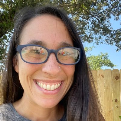 Profile Picture of Catherine Bailey (@c_bailey76) on Twitter