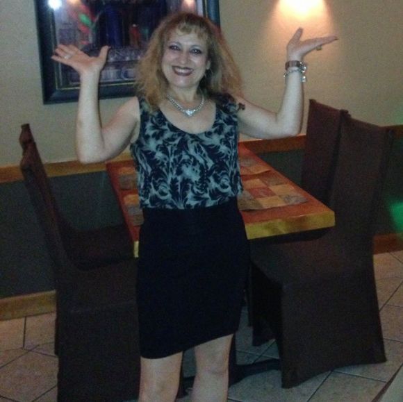 Profile Picture of Nelly Borshch (@nellyborshch) on Poshmark