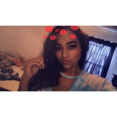 Profile Picture of Miranda Marie Rivas (@Randarie04) on Twitter