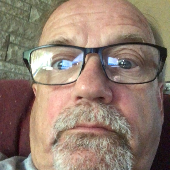 Profile Picture of William Demumbrum (@d3mumbrum) on Poshmark