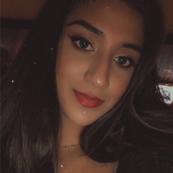 Profile Picture of Iraj Kamar (@irajkamar) on Poshmark