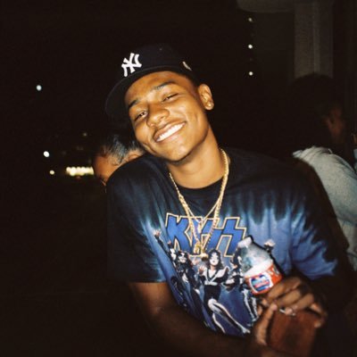 Profile Picture of KB Forever 🐍🖤 (@king_stu3) on Twitter