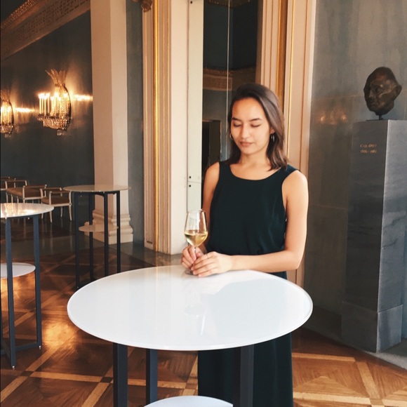 Profile Picture of Asana Onishi (@onpointe217) on Poshmark