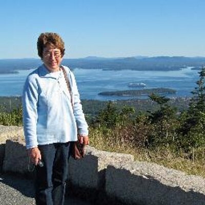Profile Picture of Jeanette Wolfe (@jw43gardener) on Twitter