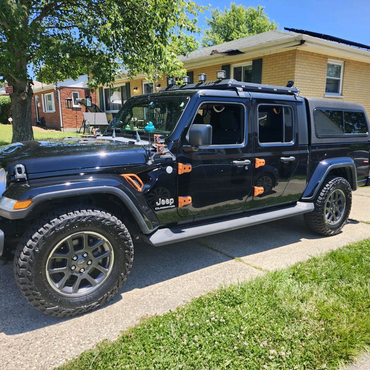 Profile Picture of chrishisle (@chrishisle) on Tiktok