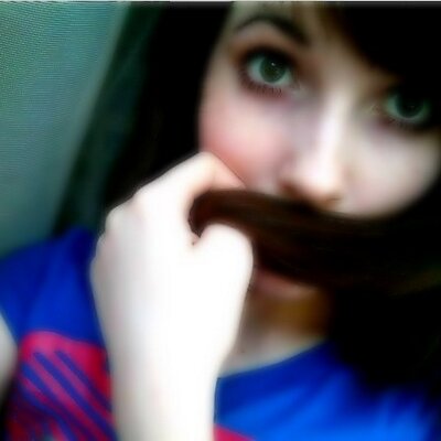 Profile Picture of Emily Simons (@Emily_Nyashka) on Twitter