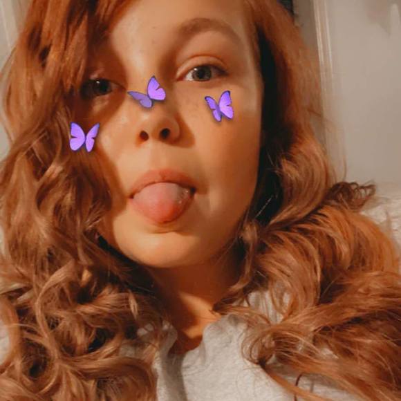 Profile Picture of Taylor Silverthorne (@t_silverthorne) on Poshmark