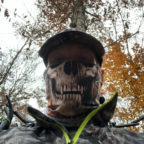 Profile Picture of Charles Moody (@cmoody1969) on Poshmark