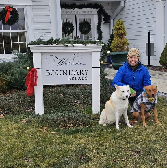 Profile Picture of Rene Menjivar (@elrene017) on Poshmark