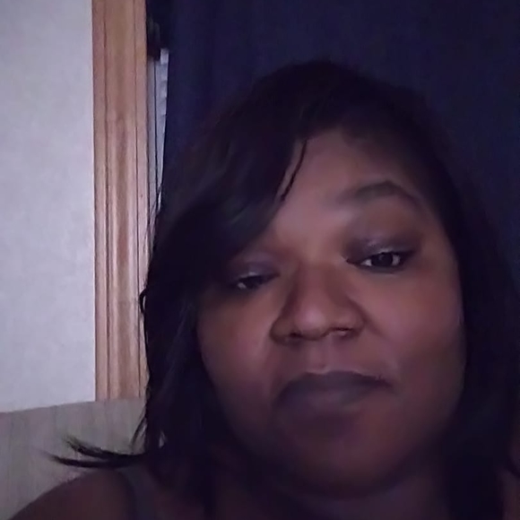 Profile Picture of Benita Redman-royer (@onlyoneflavor) on Poshmark