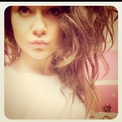 Profile Picture of Tasha Ellie Bloom (@TashaellieBloom) on Twitter