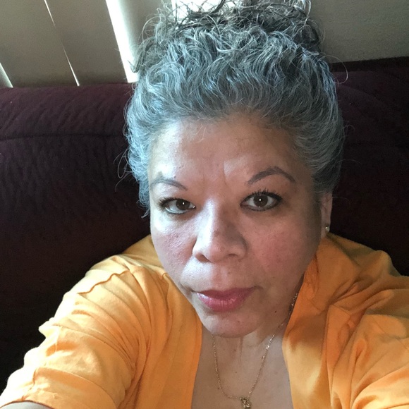 Profile Picture of Isabel Zamarripa (@issacri) on Poshmark