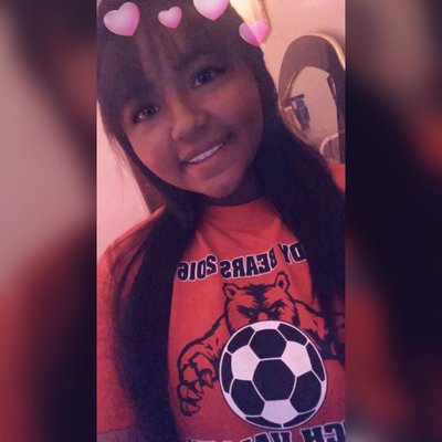 Profile Picture of Angie (@angie_cortes18) on Twitter