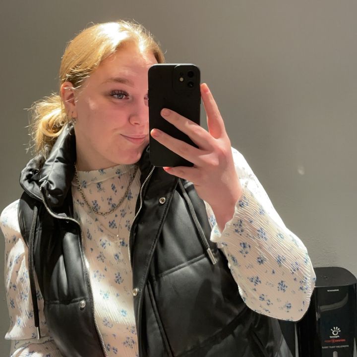 Profile Picture of Debbie lønquist  Hansen (@@debbiehansen) on Tiktok