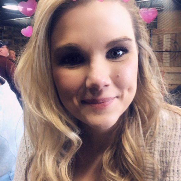 Profile Picture of Michaela Blaire (@morlanm) on Poshmark