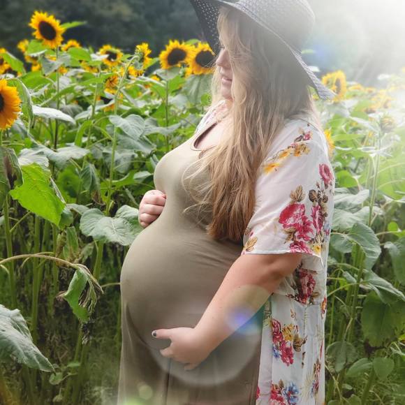 Profile Picture of Bethany Curl (@bcurl71193) on Poshmark