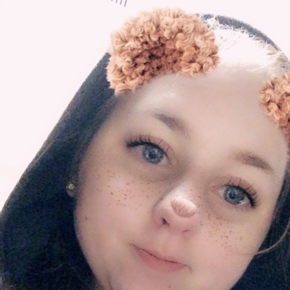 Profile Picture of Tiffany Hanby (@hanbytiffany) on Poshmark