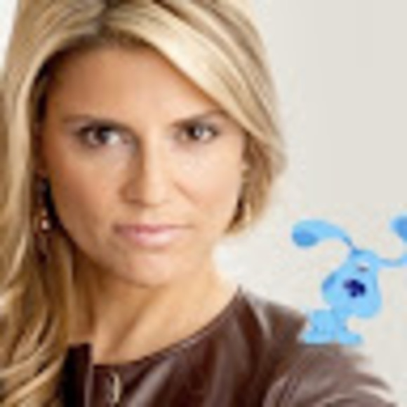 Profile Picture of Angela Santomero (@angelasantom363) on Poshmark