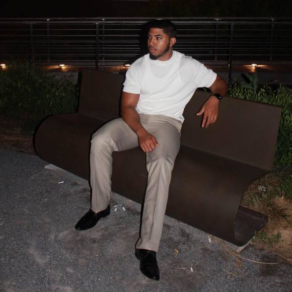 Profile Picture of Alejandro Toribio (@mhjandro95) on Poshmark