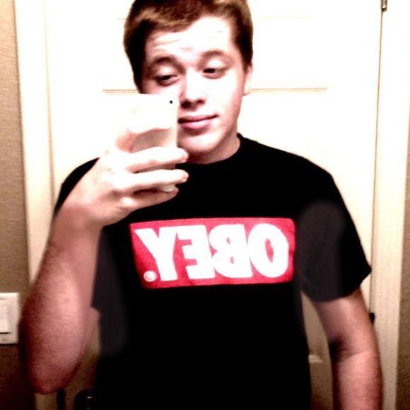 Profile Picture of Tony Hamrick (@tony_hamrick) on Poshmark