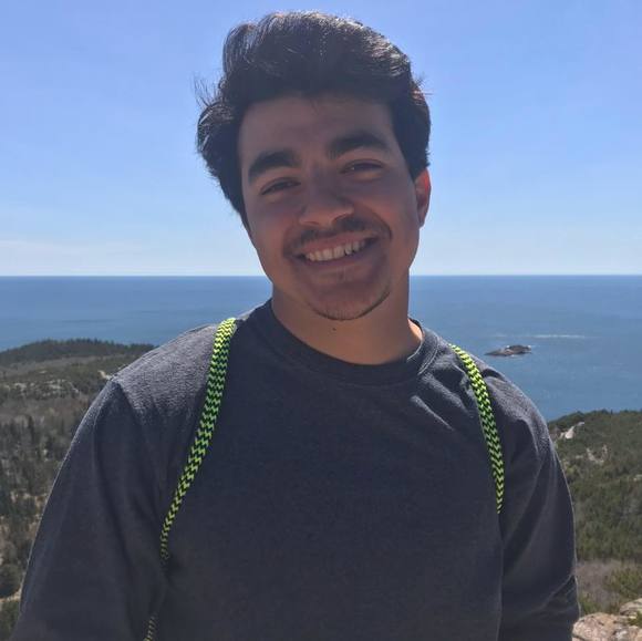 Profile Picture of Matthew Graciano (@matthewgraciano) on Poshmark