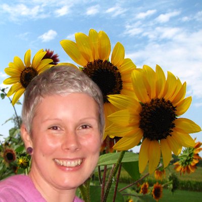 Profile Picture of Jessie McGowan (@p38eaches) on Twitter